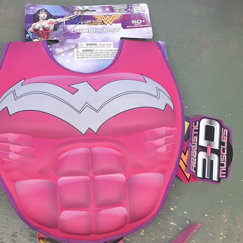 ‎Wonder Woman Swim Vest Justice League New M/L Cruise Vacation